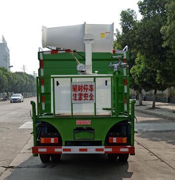 聚塵王牌HNY5040TDYS6型多功能抑塵車 高效抑塵，守護(hù)藍(lán)天