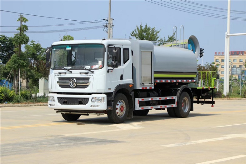 東風(fēng)D9國(guó)六10噸圓罐多功能抑塵車 城市環(huán)境與工礦降塵的得力干將